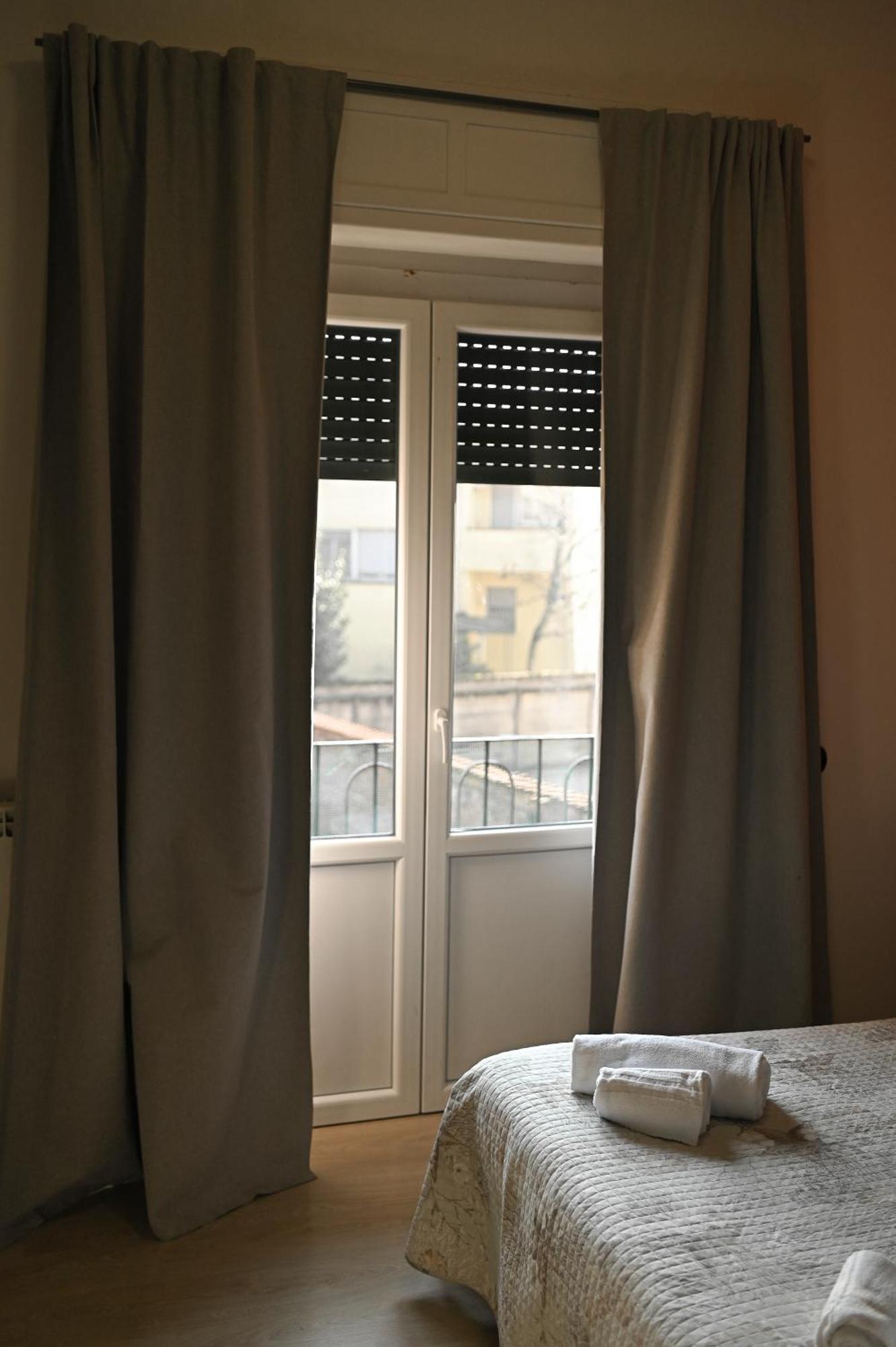 La Gloria Rho Private Rooms Only Eksteriør bilde